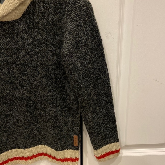 Roots Pullover Cabin Sweater - Picture 4 of 7